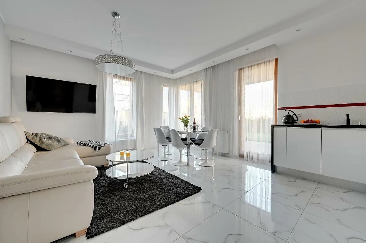 Luxury Long Island Suite Gdańsk Polska