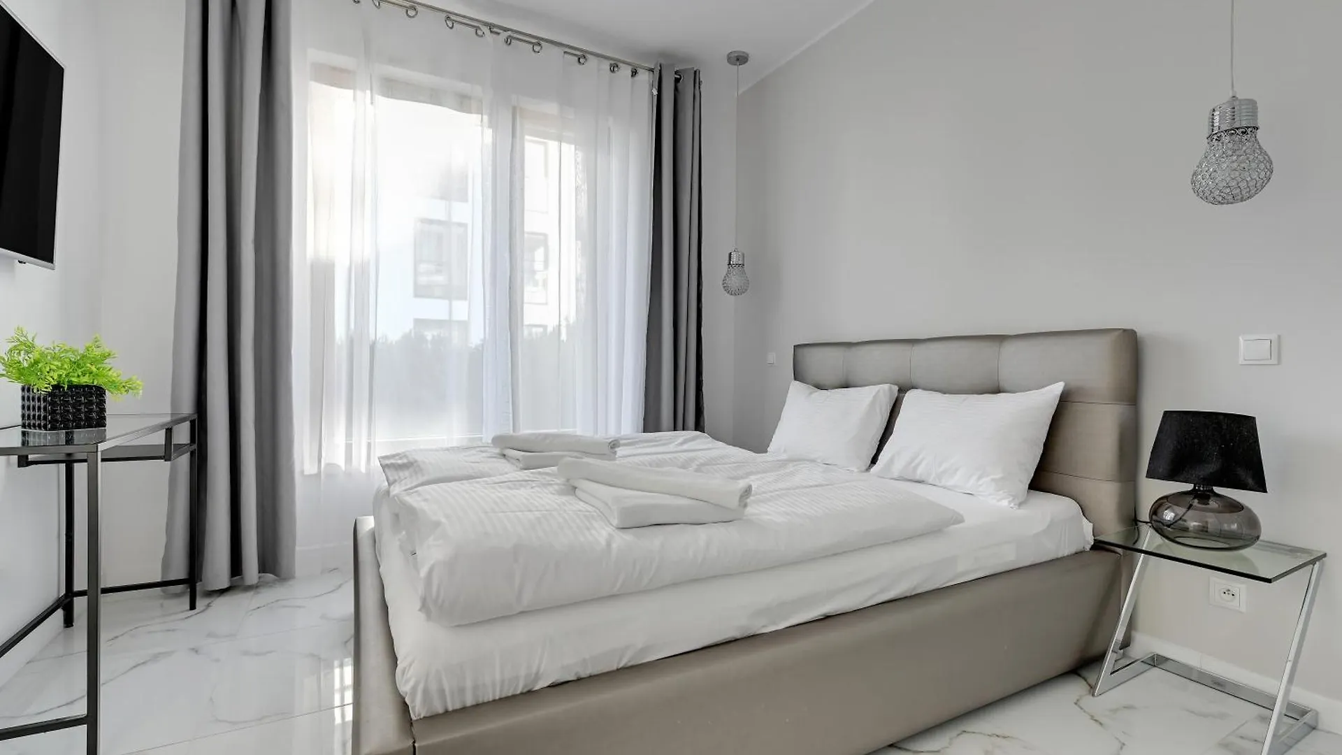 Luxury Long Island Suite Gdańsk Polska